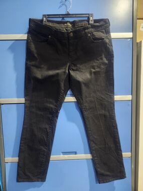 Old Navy The Diva Black Straight Leg Jeans Size 16